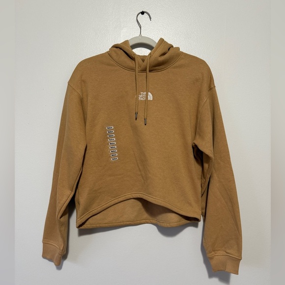 The North Face Tops - The North Face Women's Evolution Beige Hi-Lo Long Sleeve Hoodie NWT Size Medium